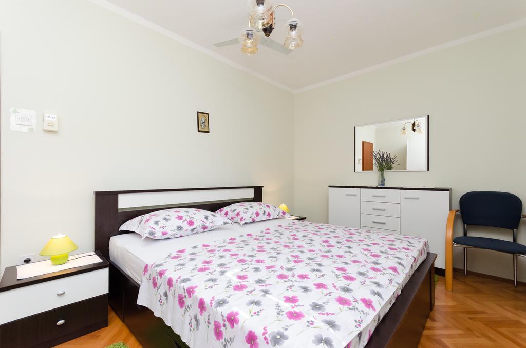 Apartment Neda Punat Ngoại thất bức ảnh